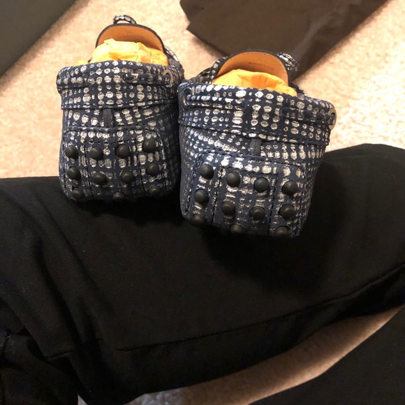 Authentic Tods Loafers - Picture 4 of 6